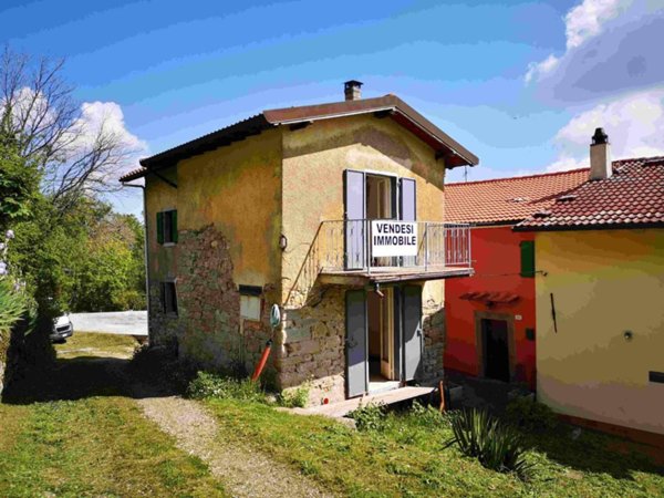 casa indipendente in vendita a Firenzuola in zona Montalbano