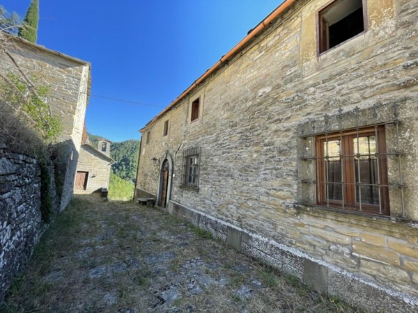 casa indipendente in vendita a Firenzuola in zona Coniale