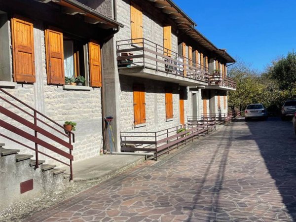 appartamento in vendita a Firenzuola in zona Piancaldoli