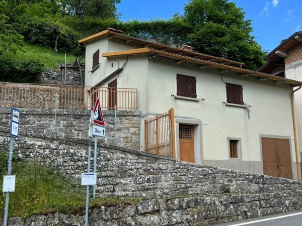casa indipendente in vendita a Firenzuola