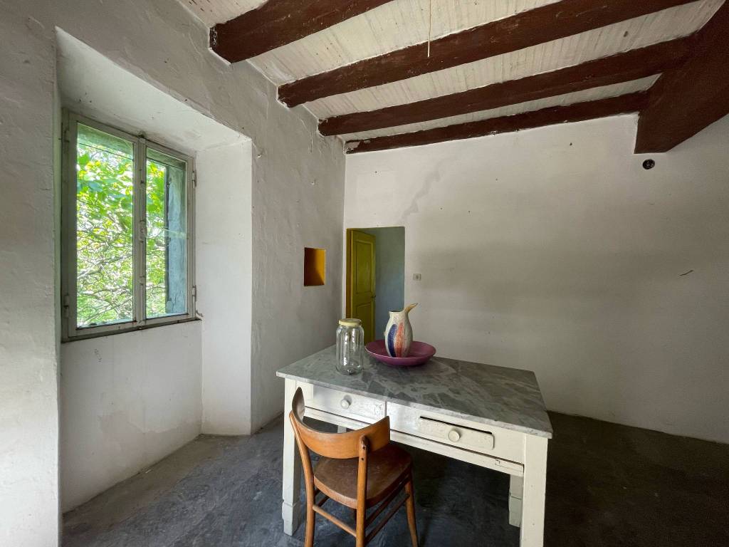 casa indipendente in vendita a Firenzuola in zona Giugnola