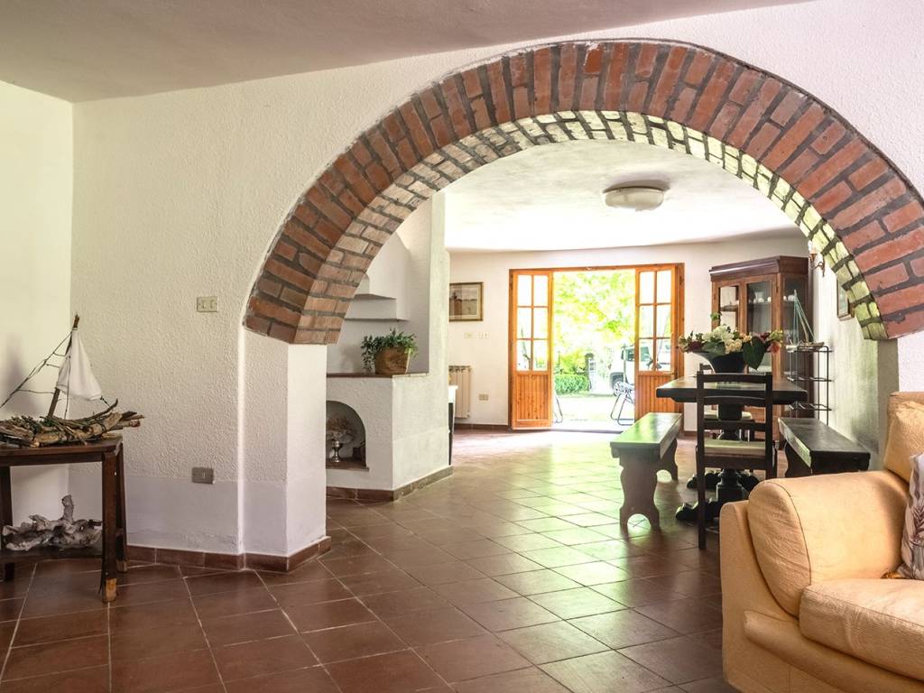 casa indipendente in vendita a Firenzuola in zona Coniale
