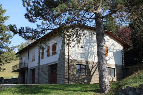 casa indipendente in vendita a Firenzuola in zona Coniale