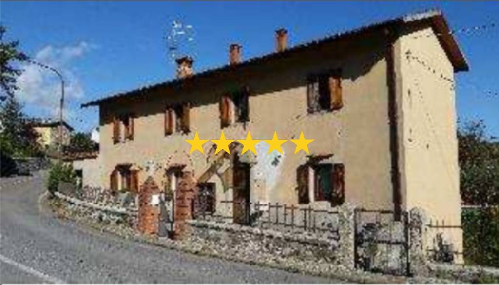 appartamento in vendita a Firenzuola in zona Cornacchiaia