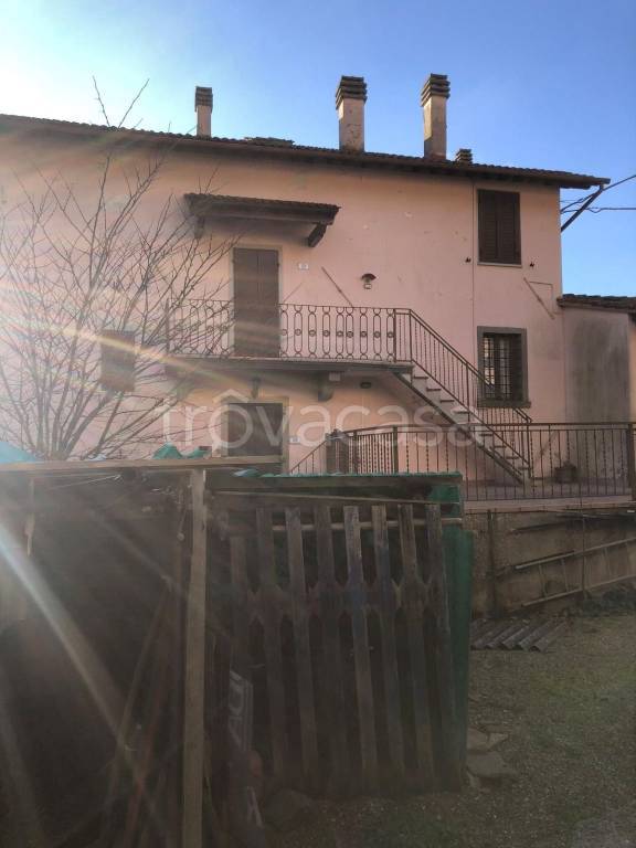 appartamento in vendita a Firenzuola in zona Pietramala