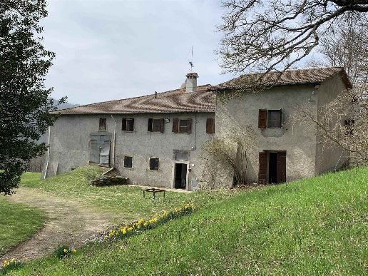 appartamento in vendita a Firenzuola in zona Traversa