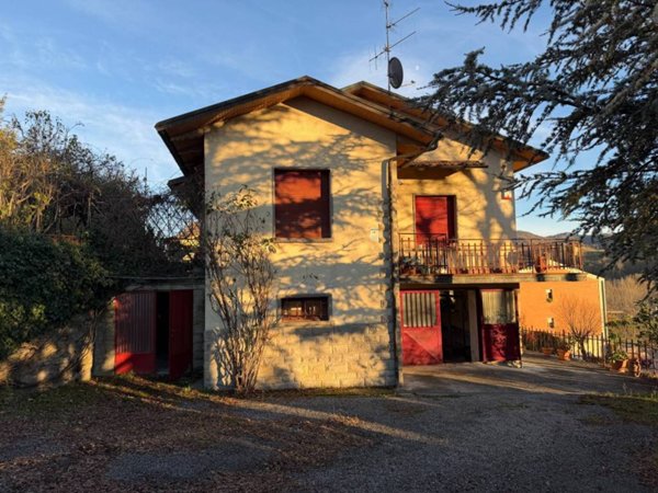casa indipendente in vendita a Firenzuola