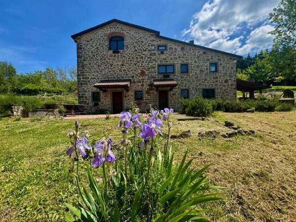 casa indipendente in vendita a Firenzuola
