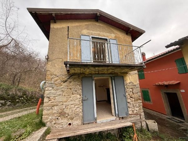 casa indipendente in vendita a Firenzuola in zona Montalbano