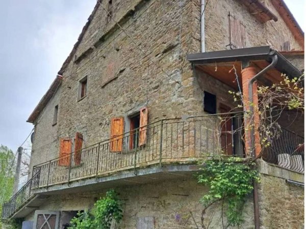 casa indipendente in vendita a Firenzuola