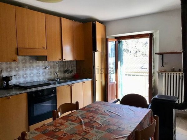 appartamento in vendita a Firenzuola in zona Pietramala