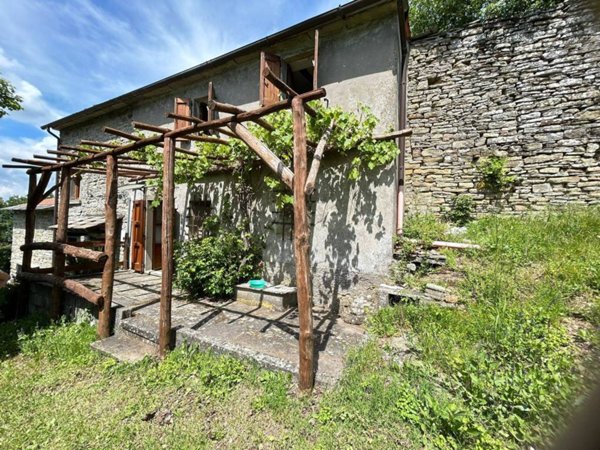 casa indipendente in vendita a Firenzuola