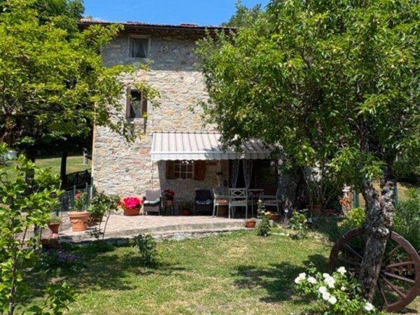 casa indipendente in vendita a Firenzuola in zona Pietramala