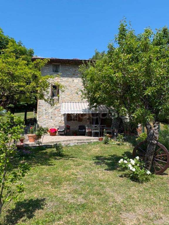 casa indipendente in vendita a Firenzuola in zona Pietramala