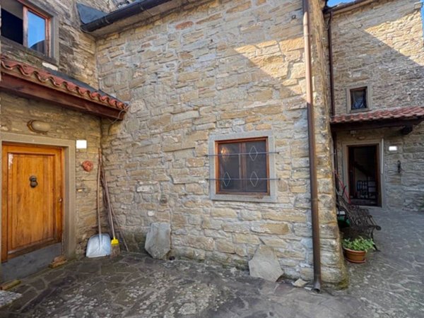 casa indipendente in vendita a Firenzuola