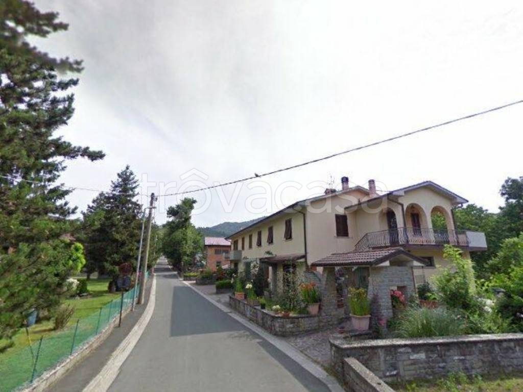 locale commerciale in vendita a Firenzuola in zona Sigliola