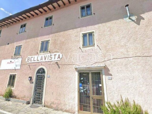 locale commerciale in vendita a Firenzuola in zona Covigliaio
