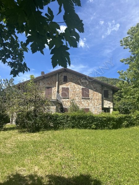 casa indipendente in vendita a Firenzuola in zona Covigliaio