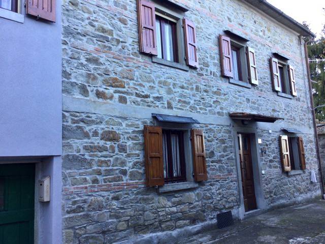 casa indipendente in vendita a Firenzuola in zona Casanuova