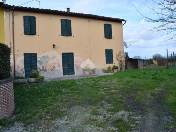 casa indipendente in vendita a Fucecchio in zona Querce