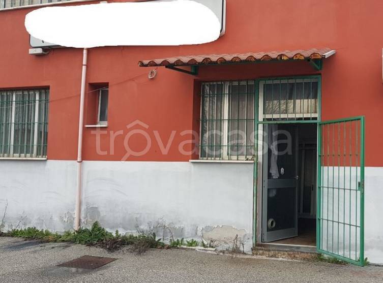 locale commerciale in vendita a Fucecchio in zona Ponte a Cappiano