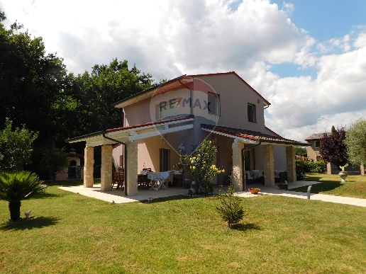 casa indipendente in vendita a Fucecchio