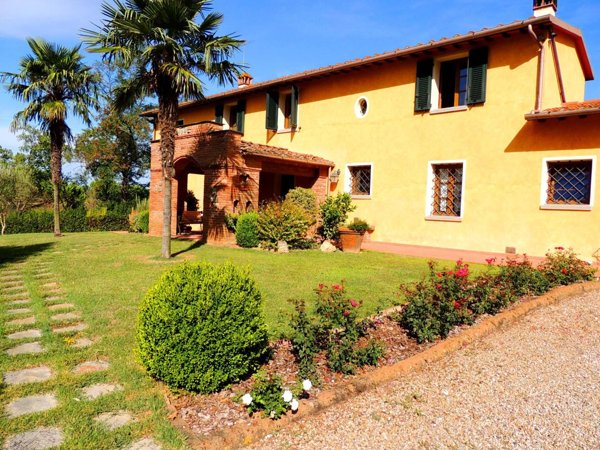 casa indipendente in vendita a Fucecchio