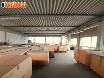 locale di sgombero in vendita a Fucecchio