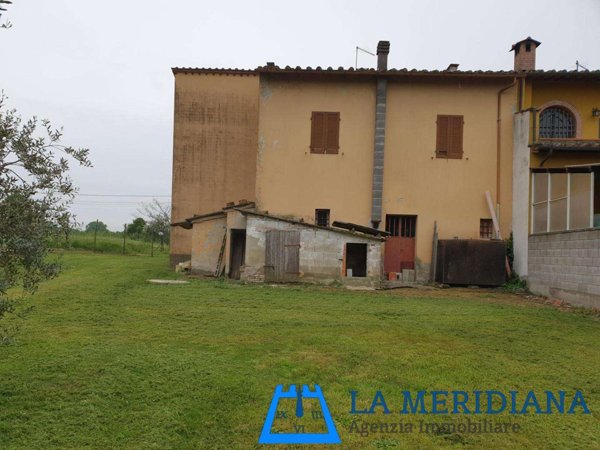 intera palazzina in vendita a Fucecchio in zona Querce