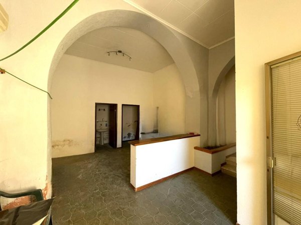 locale commerciale in vendita a Fucecchio