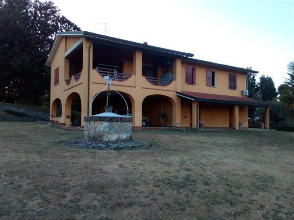 casa indipendente in vendita a Fucecchio in zona Galleno