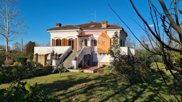 casa indipendente in vendita a Fucecchio in zona Massarella