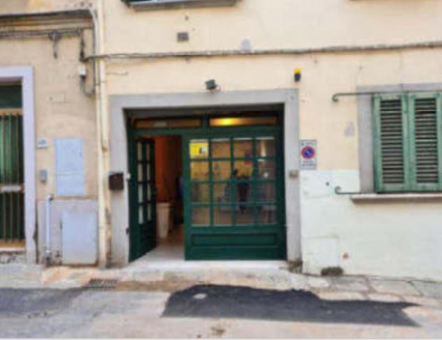 locale commerciale in vendita a Fucecchio