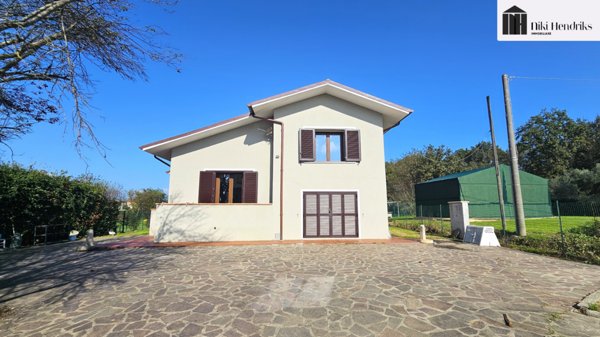 casa indipendente in vendita a Fucecchio in zona Galleno