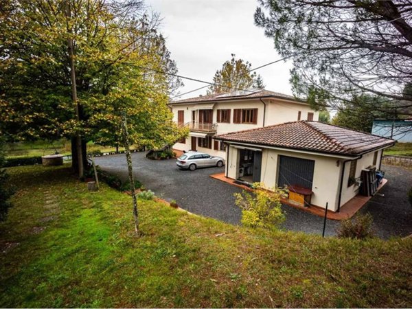 casa indipendente in vendita a Fucecchio in zona Galleno