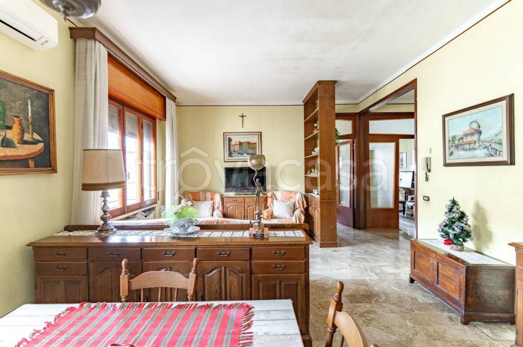 casa indipendente in vendita a Fucecchio