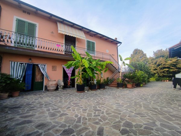 casa semindipendente in vendita a Fucecchio