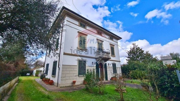casa indipendente in vendita a Fucecchio