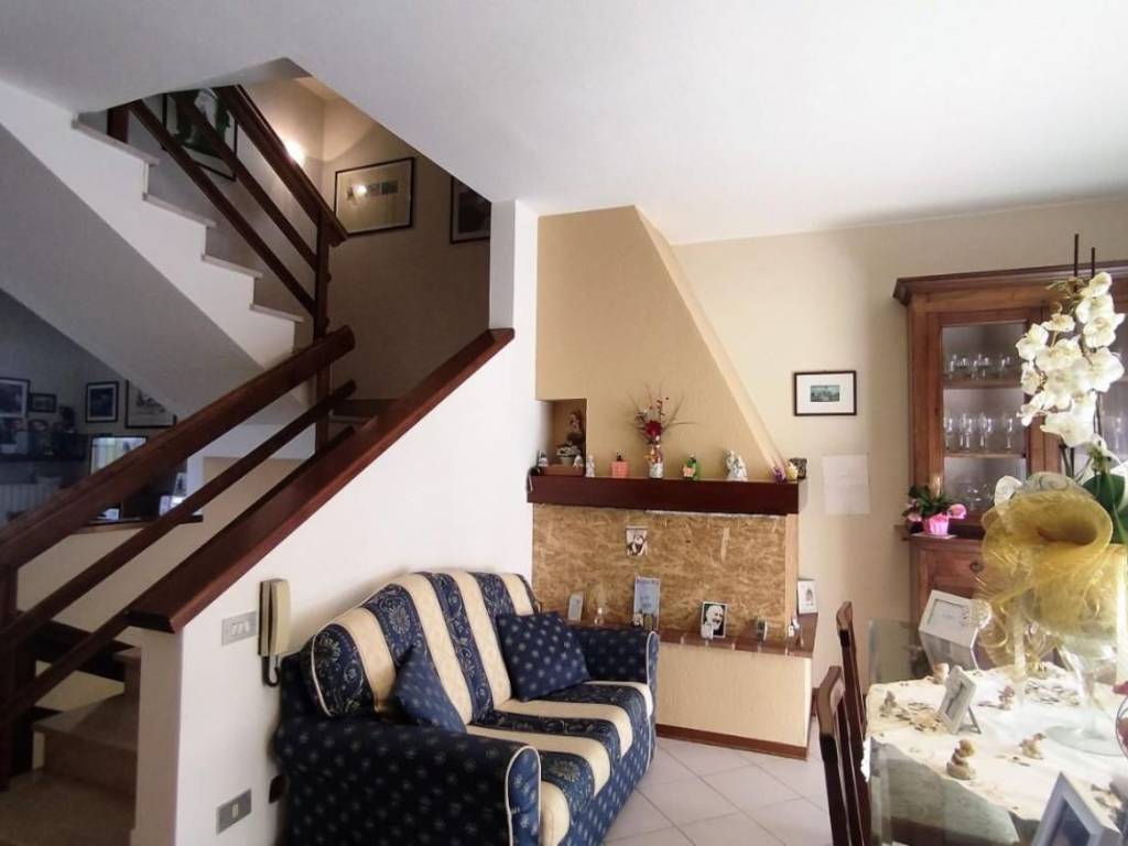 casa indipendente in vendita a Fucecchio