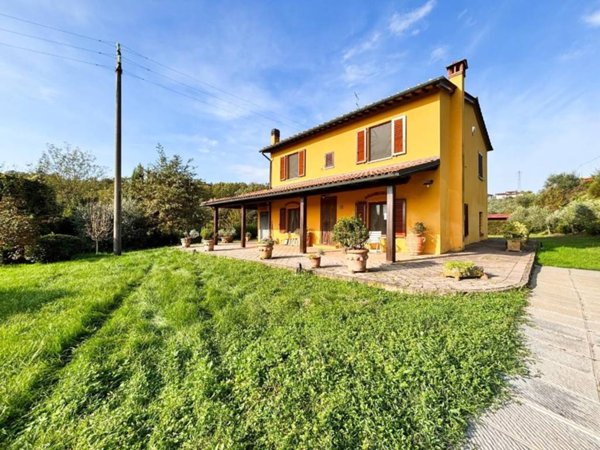 casa indipendente in vendita a Fucecchio in zona Torre
