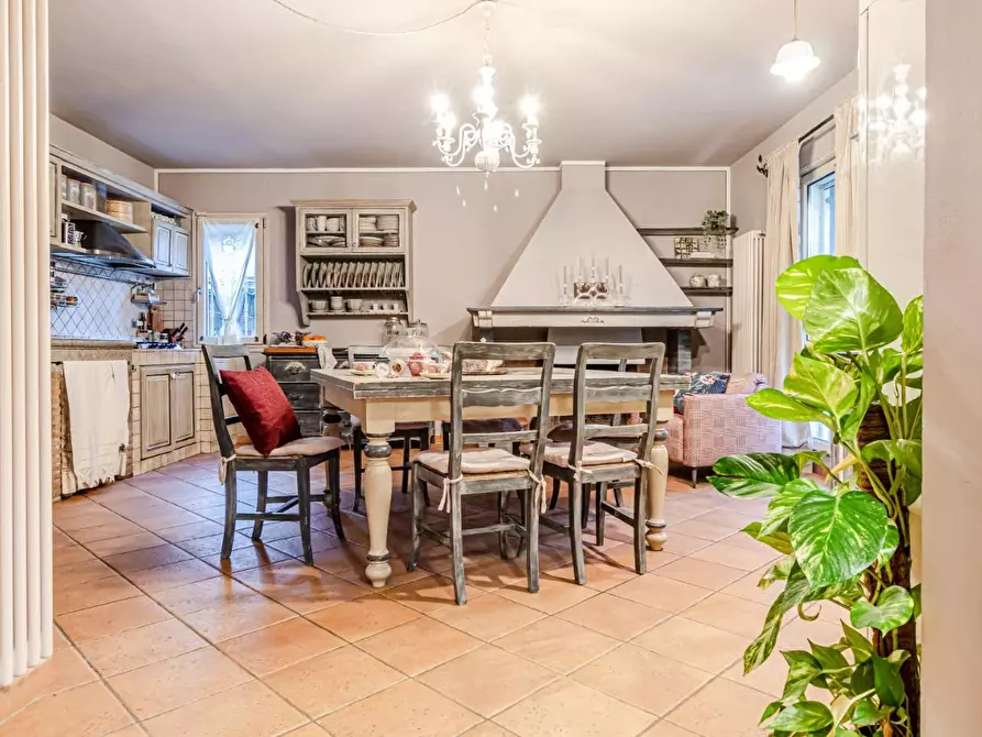 casa indipendente in vendita a Fucecchio