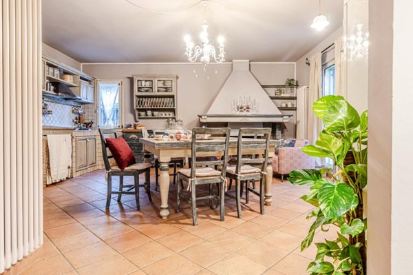 casa indipendente in vendita a Fucecchio