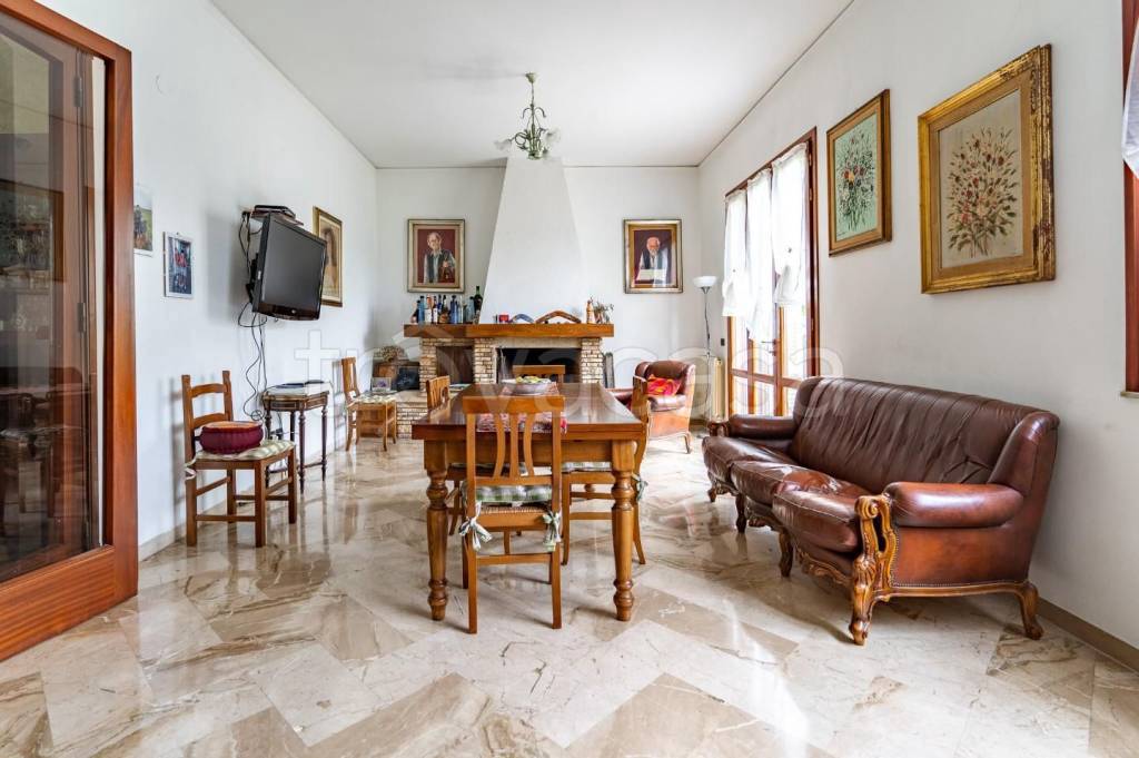 casa indipendente in vendita a Fucecchio