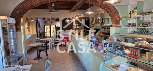 locale commerciale in vendita a Fucecchio in zona Galleno