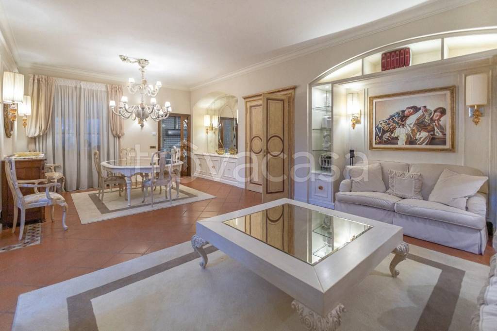 casa indipendente in vendita a Fucecchio