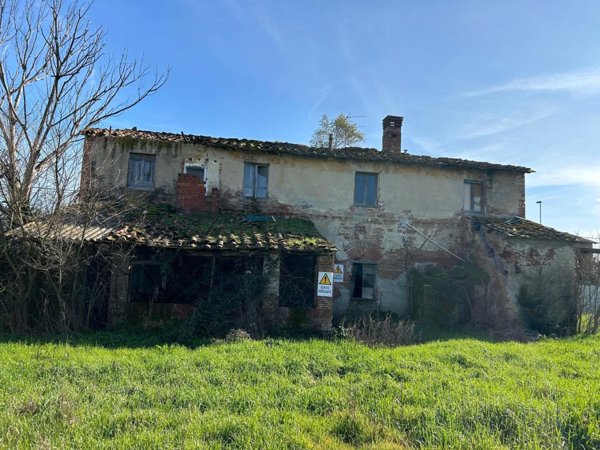 locale di sgombero in vendita a Fucecchio