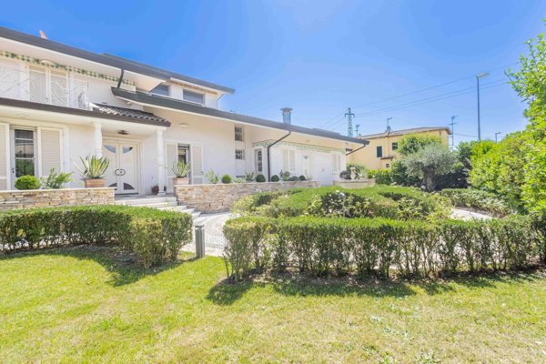 casa indipendente in vendita a Fucecchio