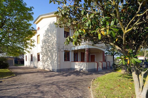 casa indipendente in vendita a Fucecchio
