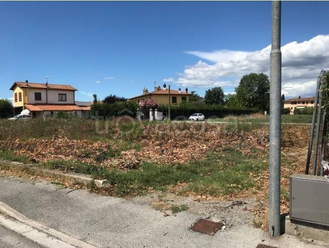 casa indipendente in vendita a Fucecchio in zona San Pierino