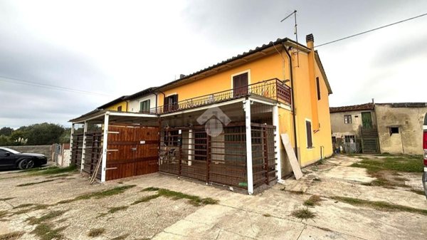casa semindipendente in vendita a Fucecchio